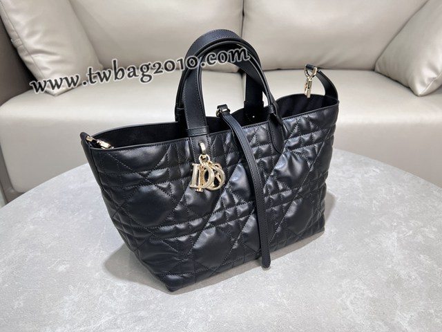 Dior专柜新款迪奥中号Toujours手袋牛皮超大藤格纹休闲女包 djfk1240
